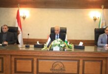 محافظ-الجيزة-يناقش-الطلبات-المقدمة-من-الشركات-والأفراد-لتأجير-الأكشاك-بالمناطق-التجارية
