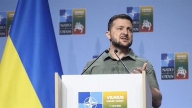 «ذى-إيكونوميست»:-تصاعد-الخلاف-بين-زيلينسكي-وقائد-الجيش-الأوكراني-يهز-الساحة-السياسية