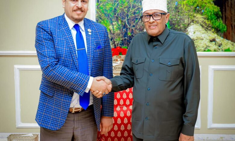 السفير ياسر البخشوان رفقة رئيس صوماليلاند