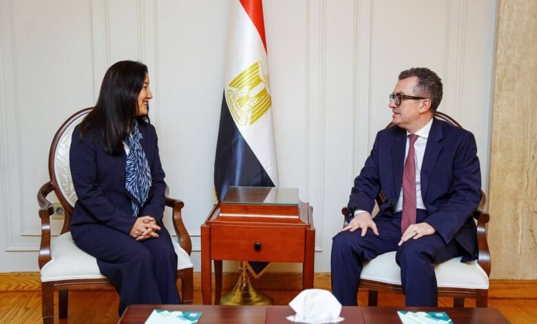 وزير التخطيط والتنمية الاقتصادية والممثلة المقيمة لبرنامج الأمم المتحدة الإنمائي